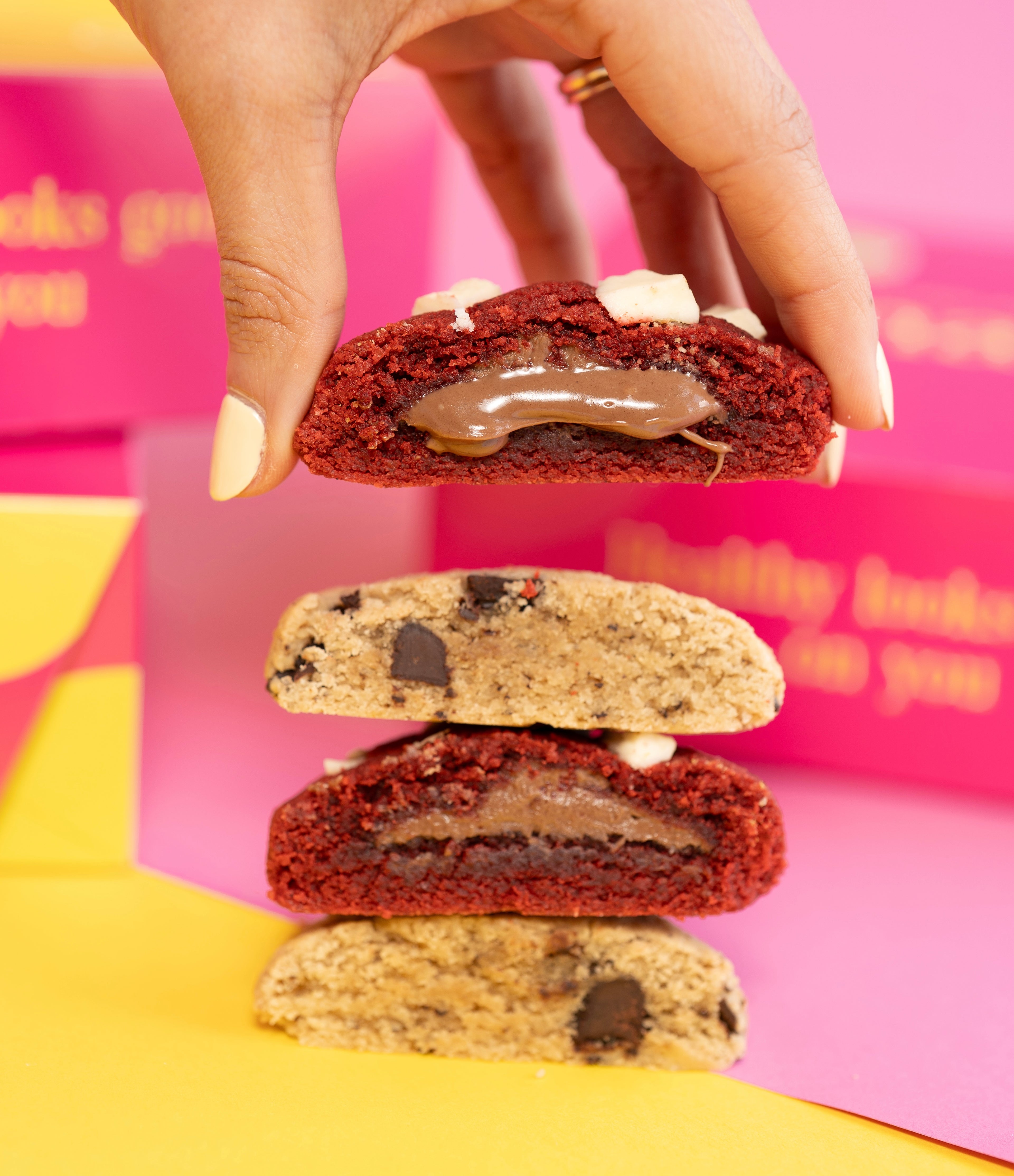 Red velvet rellena de crema de avellana KETO